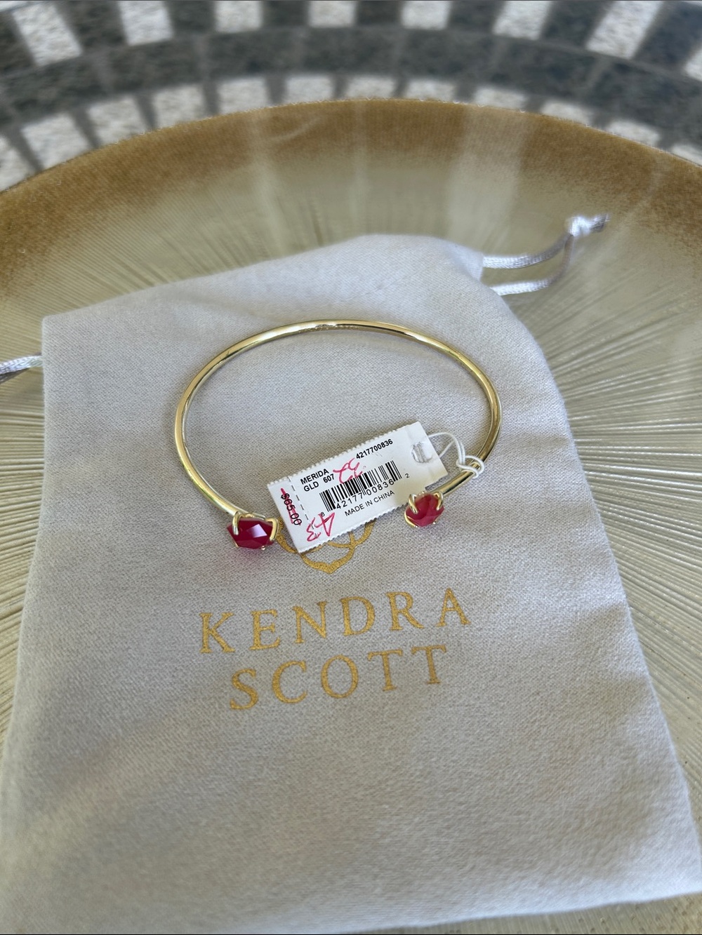 Kendra Scott Merida Gold Bangle with magenta Stone End Caps